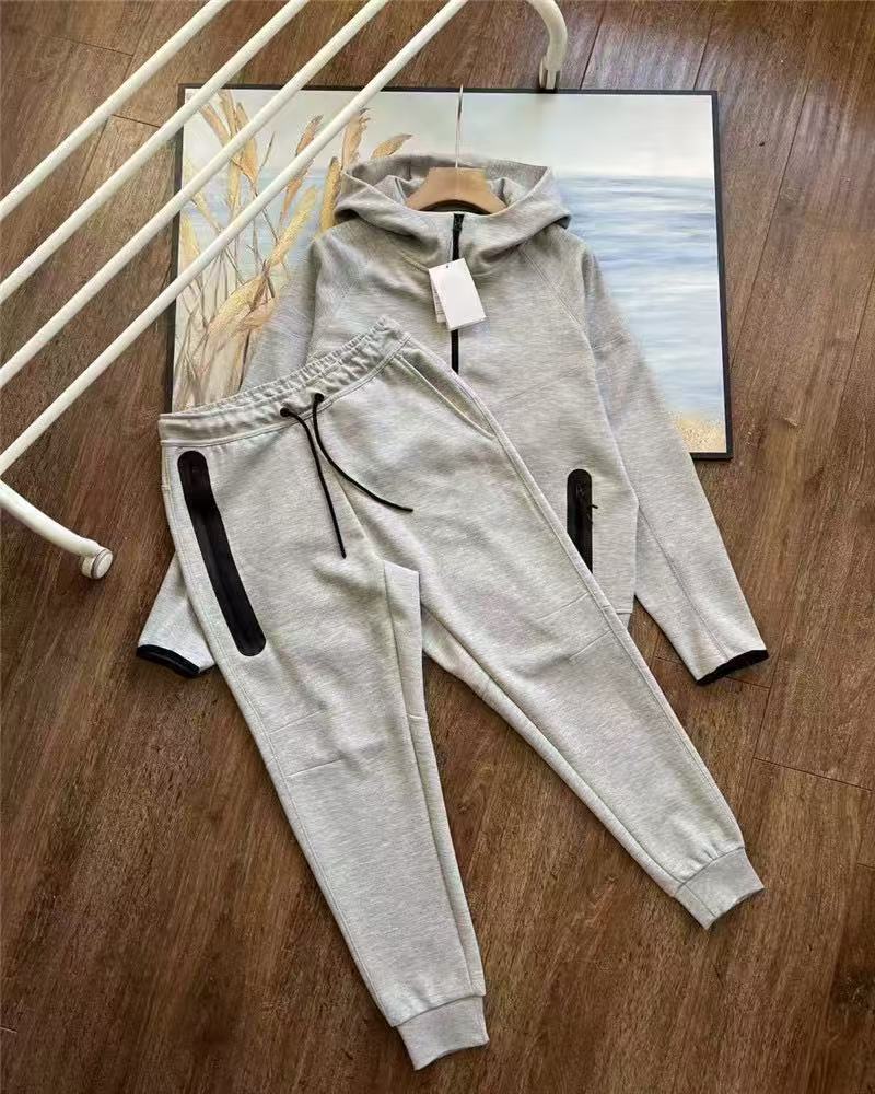 Men's Spliced Hooded Jacket and Sweatpants